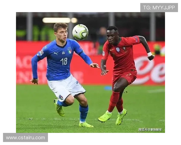 足球明星的独特象征物品展示与背后故事解析